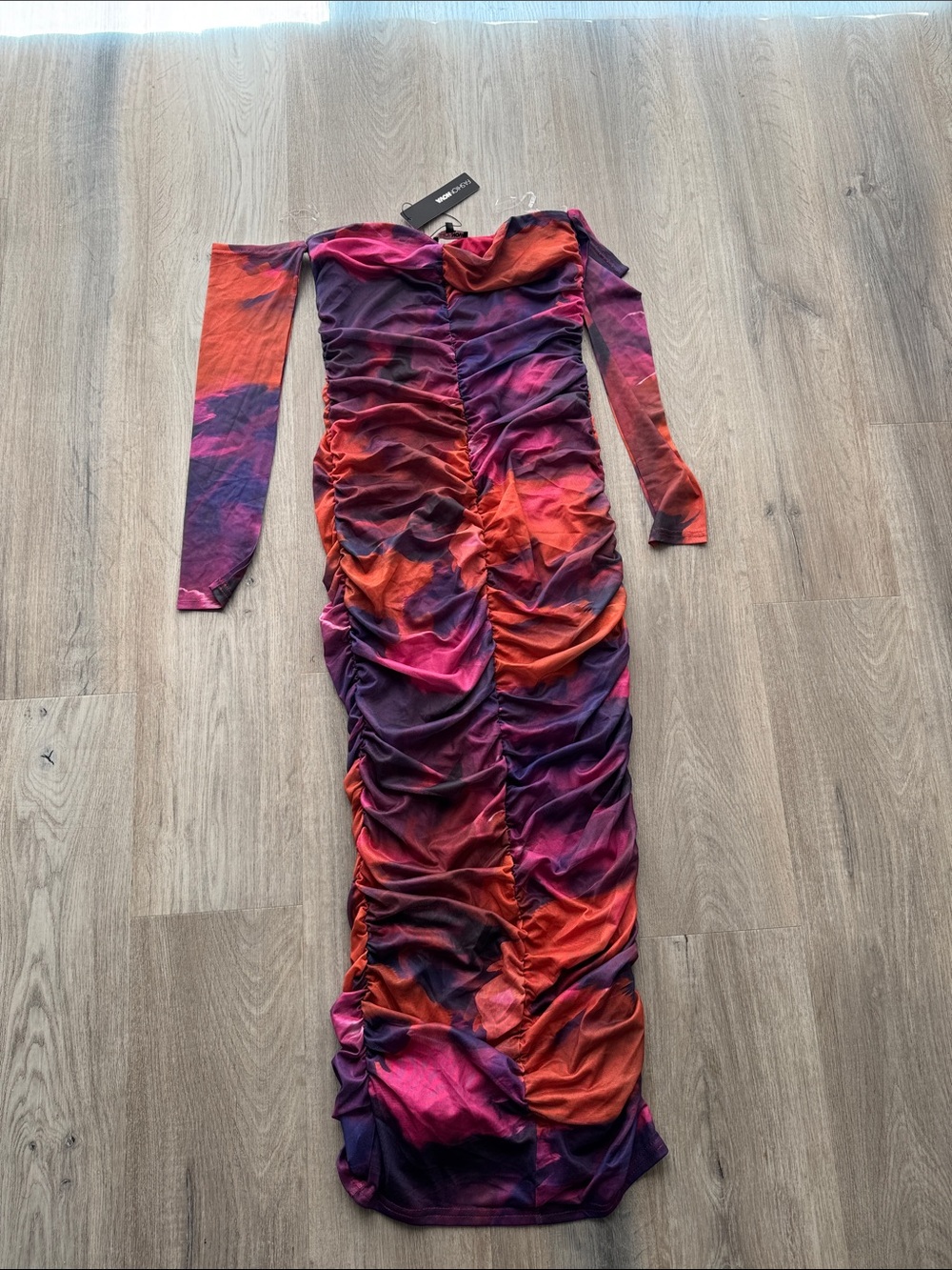 Off-Shoulder Ruched Midi Dress in Purple & Orange - Picture 5 of 7